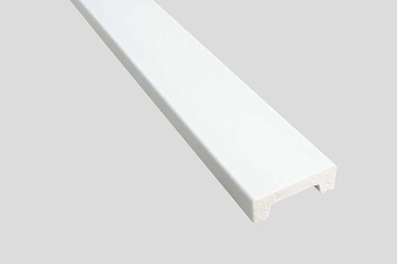 Високоякісний плінтус з білого- полістиролу